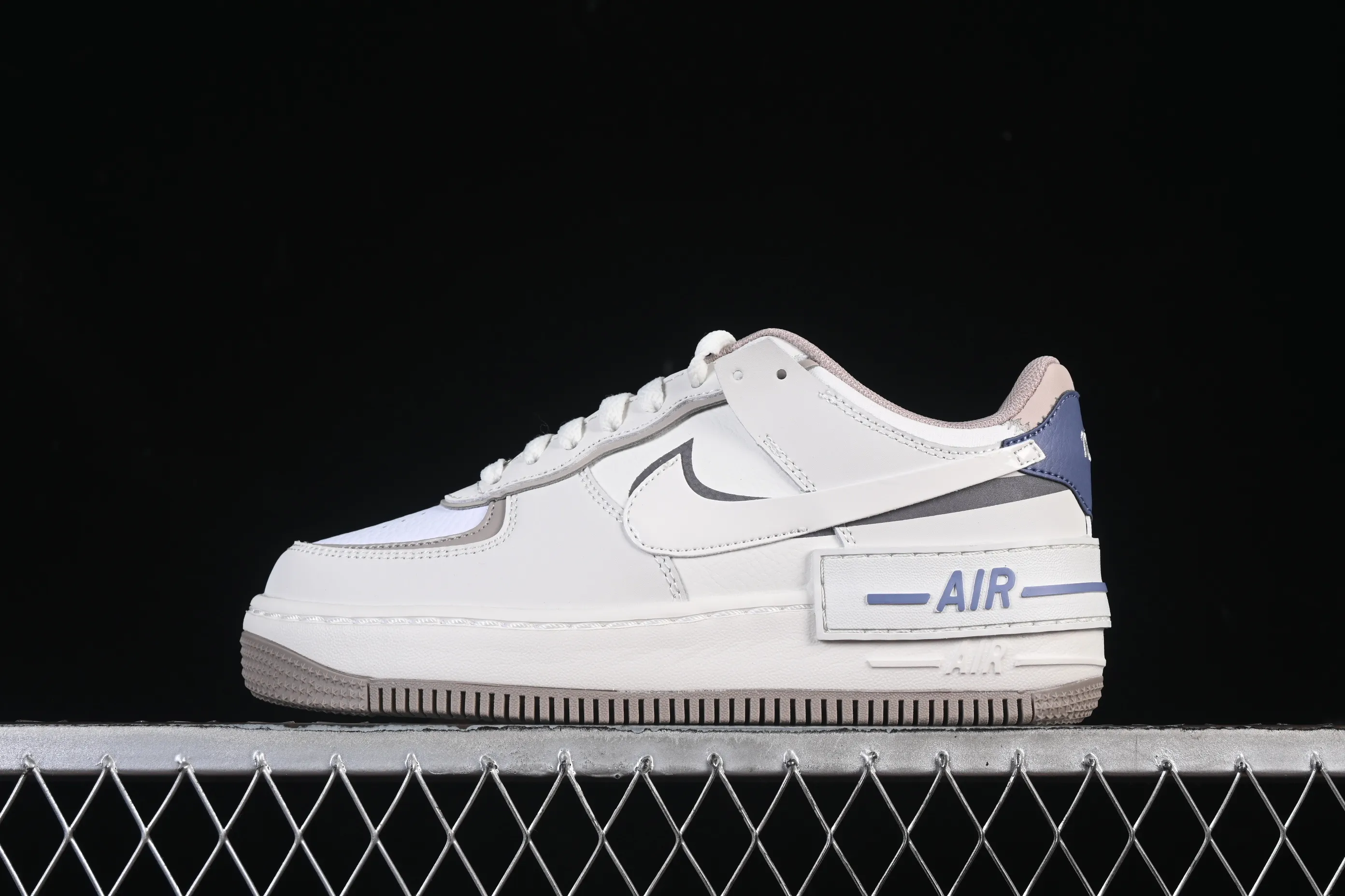 All Categories Nk Air Force 1 Air Force Series Nk Air Force 1 Shadow Air Force Lightweight Increase Nike Air Force 1 Shadow Air Force One Lightweight Increase Low Top Versatile Sneakers IO7594-101